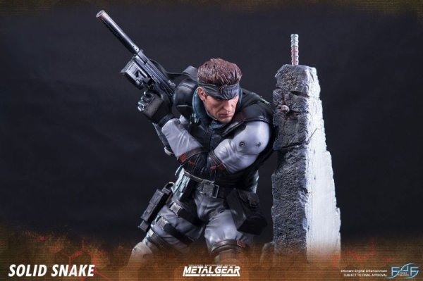 画像1: 予約 First 4 Figures   メタルギア Metal Gear SOLID SNAKE  44cm スタチュー  MGSSREG  (1)