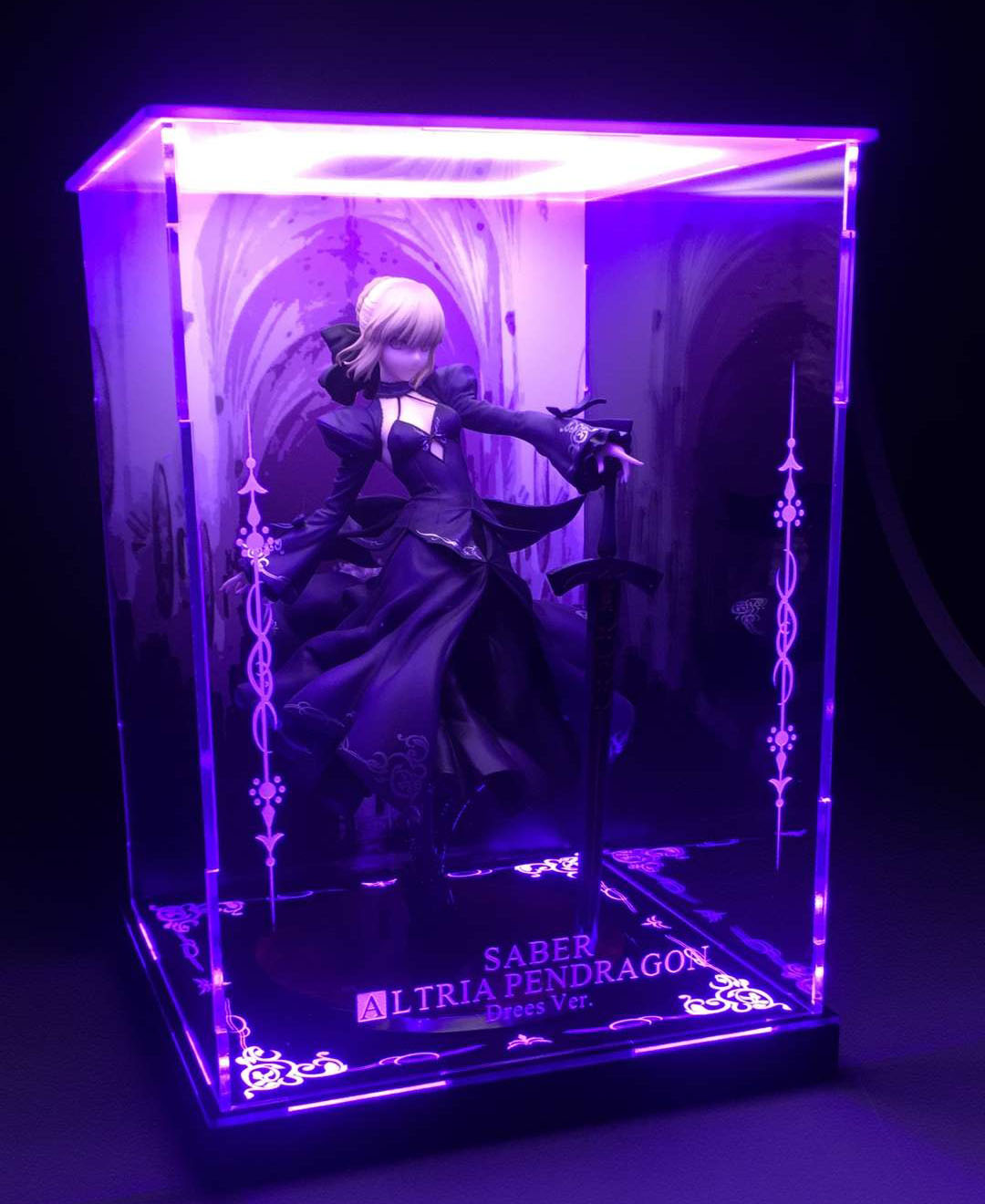 Fate セイバーアルトリア ペンドラゴン ドレスVer. & 専用展示ケース-
